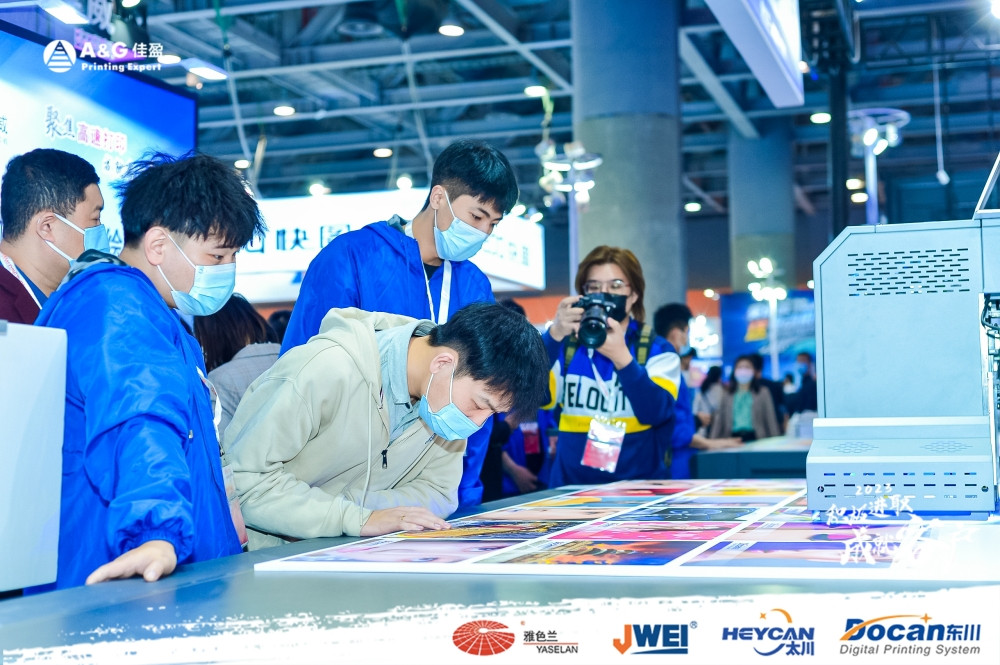 東川UV打印機,奧西UV打印機,uv平板打印機,uv打印機